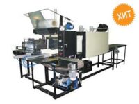 Оборудование для групповой упаковки баночек с зубочистками в пленку